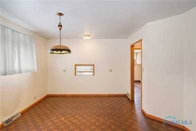 2909 111th St, Toledo, OH 43611 - photo 4