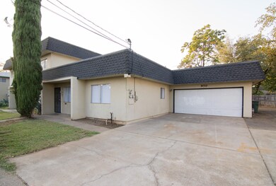 970 Linda Ln, Redding, CA 96002 - photo 2