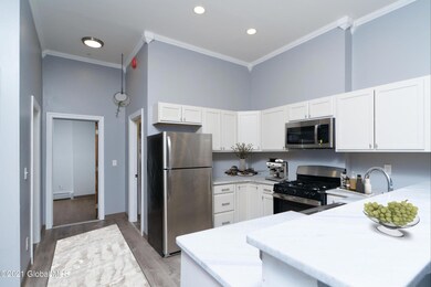 10 Hall Place unit 3, Albany, NY 12210 - photo 3