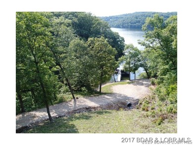Cart path to Dock