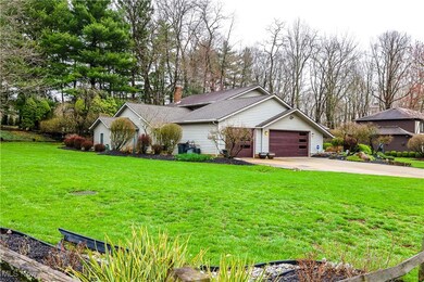 6585 Strathmore Dr, Cleveland, OH 44125 - photo 4