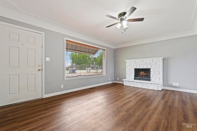 210 W Louisiana Ave, Nampa, ID 83686 - photo 6