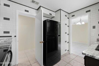 7319 Pottsburg Dr unit 3, Jacksonville, FL 32216 - photo 5