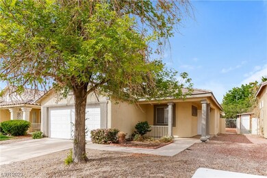 945 Adobe Flat Dr, Henderson, NV 89011 - photo 2
