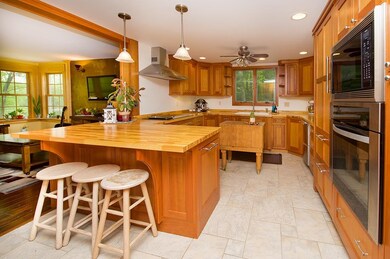 8 Colony Brook Ln, Derry, NH 03038 - photo 7