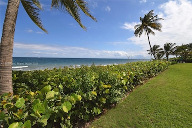 View from the common areas to the private beach