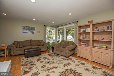 610 Knoll Dr, Lansdale, PA 19446 - photo 7