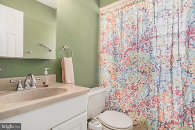 17 Canterbury Ct, Old Bridge, NJ 08857 - photo 4