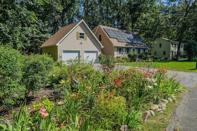 138 Overlook Dr, Florence, MA 01062 - photo 4