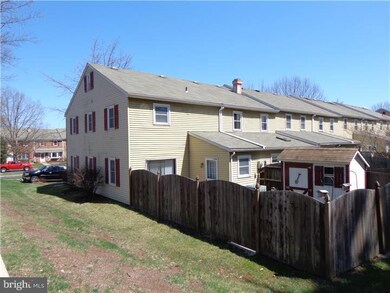 532 Barrington Ct, Sellersville, PA 18960 - photo 4