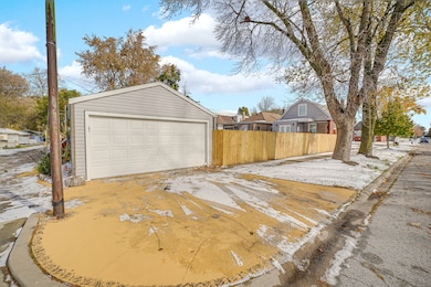 9356 S Manistee Ave, Chicago, IL 60617 - photo 2