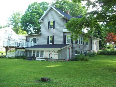 314 Highland St, Hawley, PA 18428 - photo 2