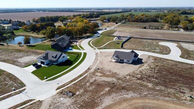 619 Glen Creek Ct, Newton, KS 67114 - photo 3