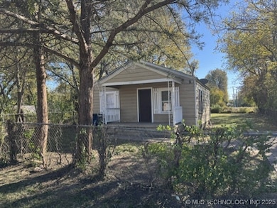 1924 E 26th Place N, Tulsa, OK 74110 - photo 2