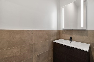 952 Broadway unit 201, Bayonne, NJ 07002 - photo 7