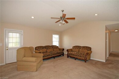 147 Rock Island Dr, Statesville, NC 28625 - photo 2