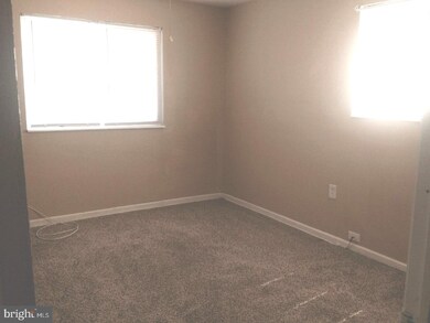 1102 Fairview St, Camden, NJ 08104 - photo 4