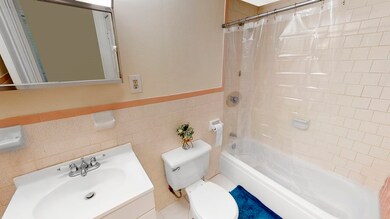 397 Beacon St unit 2F, Boston, MA 02116 - photo 3