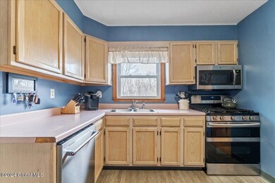 315 Schodack Dr, Castleton On Hudson, NY 12033 - photo 5