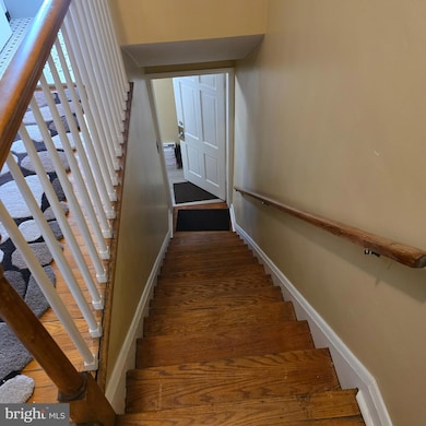 1508 Kennewick Rd, Baltimore, MD 21218 - photo 2