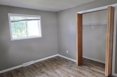 238-240 W Division St, Sparta Vlg, MI 49345 - photo 4
