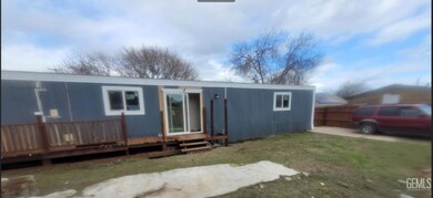 216 Pico St, Taft, CA 93268 - photo 7