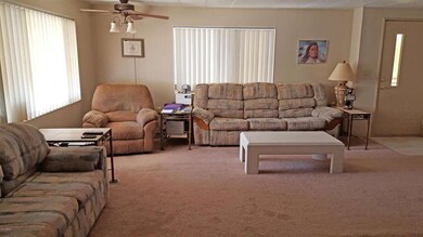 Utopia18LivingRoom