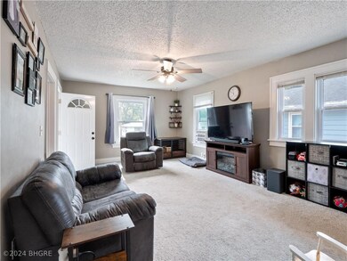 2004 Lay St, Des Moines, IA 50317 - photo 5