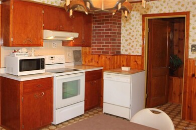 239 Stenzil St, North Tonawanda, NY 14120 - photo 7