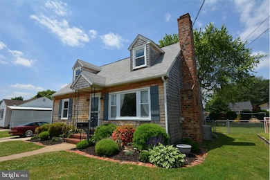 178 Roland Rd, Pasadena, MD 21122 - photo 4