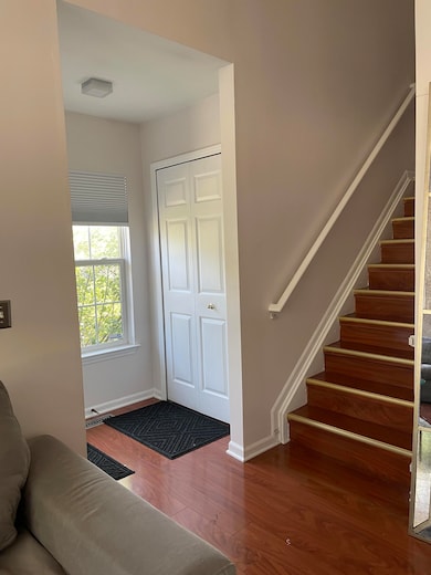 1227 16th St, Detroit, MI 48216 - photo 3