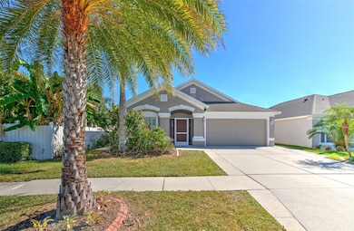 13326 Evening Sunset Ln, Riverview, FL 33579 - photo 2