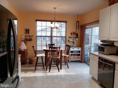 265 Morning Glory Dr, Monroe Township, NJ 08831 - photo 5