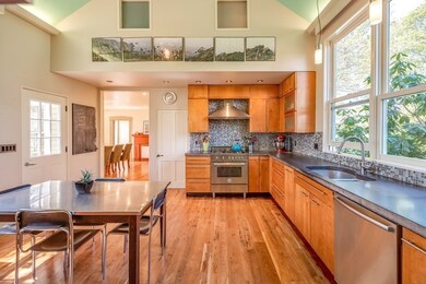 8 West St, Hadley, MA 01035 - photo 6