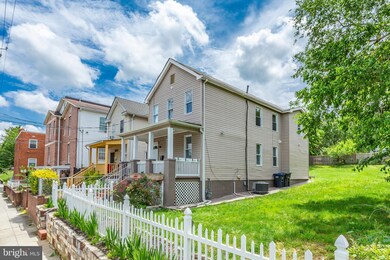 5215 Dix St NE, Washington, DC 20019 - photo 7