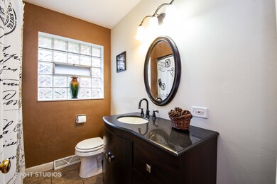 354 E Saint Charles Rd, Elmhurst, IL 60126 - photo 3