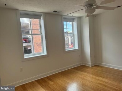 116 N Indian Aly unit 201, Winchester, VA 22601 - photo 7