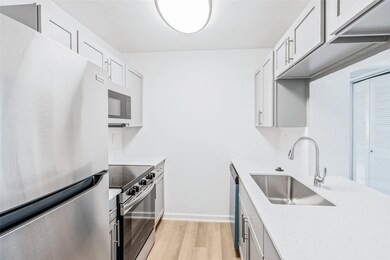 4600 W Pioneer Dr unit 95, Irving, TX 75061 - photo 2