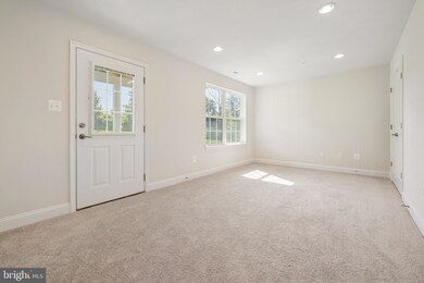 8076 Trotters Chase, Ellicott City, MD 21043 - photo 4