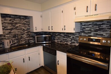 232 Canton St unit 307, Randolph, MA 02368 - photo 2