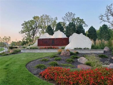 9261 Brownridge St, Lenexa, KS 66220 - photo 2