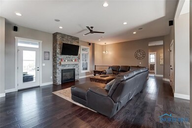 9870 Glenmar Pkwy, Findlay, OH 45840 - photo 3