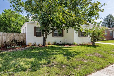 4729 Cambridge Rd, Jacksonville, FL 32210 - photo 3