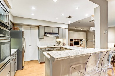 362 Litchfield Ln, Houston, TX 77024 - photo 2