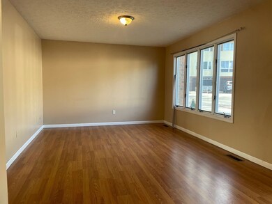 605 Sapphire Ln, Beckley, WV 25801 - photo 2