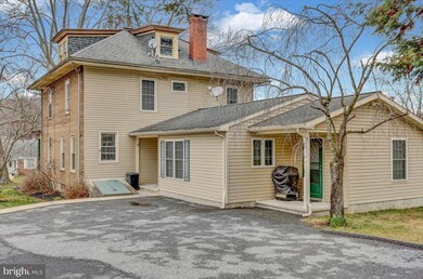 1124 Butter Ln, Reading, PA 19606 - photo 2