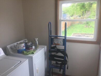 605 Sherwood Ave, Three Oaks, MI 49128 - photo 4