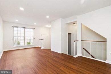 20208 Bar Harbor Terrace, Ashburn, VA 20147 - photo 4