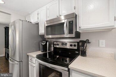 7714 Groveland Heights Ct, Springfield, VA 22153 - photo 7