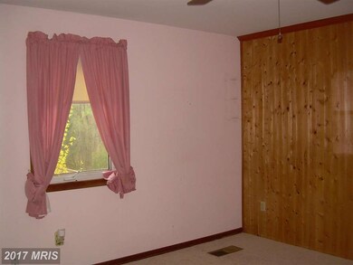 2122 Carroll Dale Rd, Sykesville, MD 21784 - photo 7